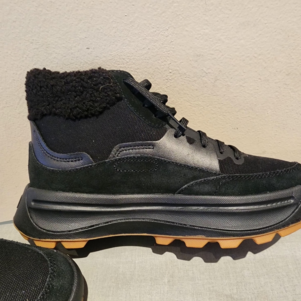 Sorel Black Lace-Up Platform Boot with Gum Outsole